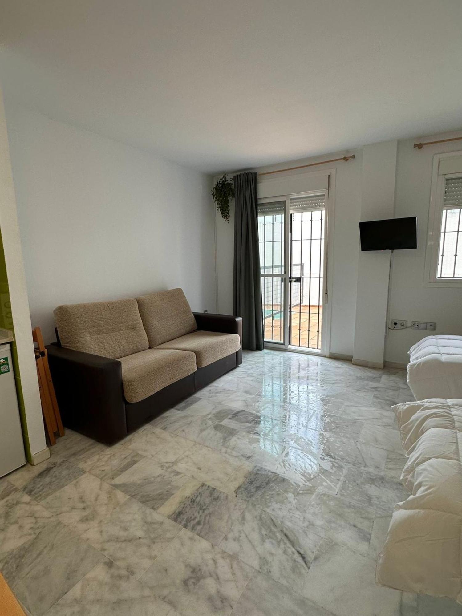 Apartahotel Dona Reyes Чипиона Екстериор снимка