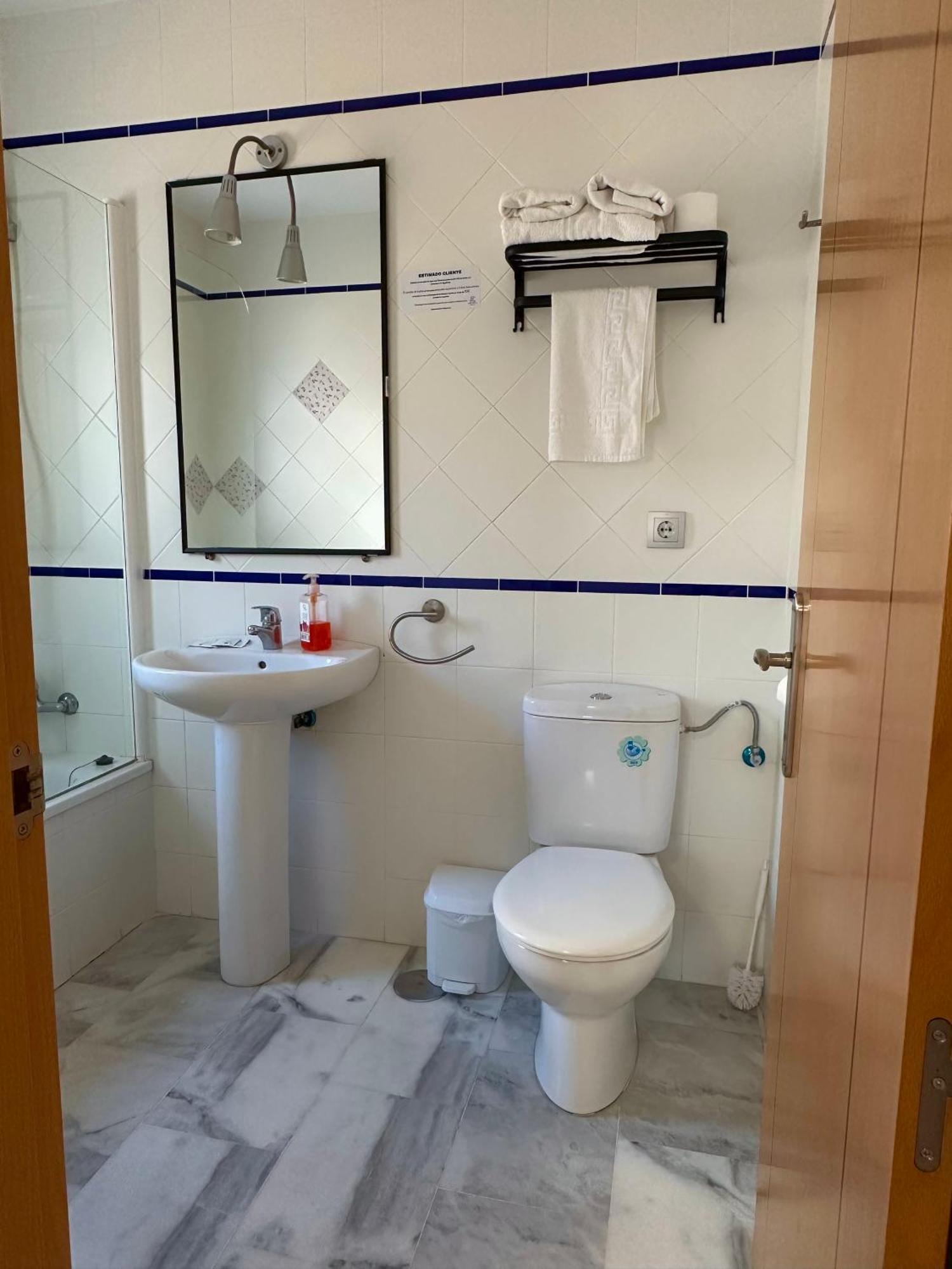 Apartahotel Dona Reyes Чипиона Екстериор снимка